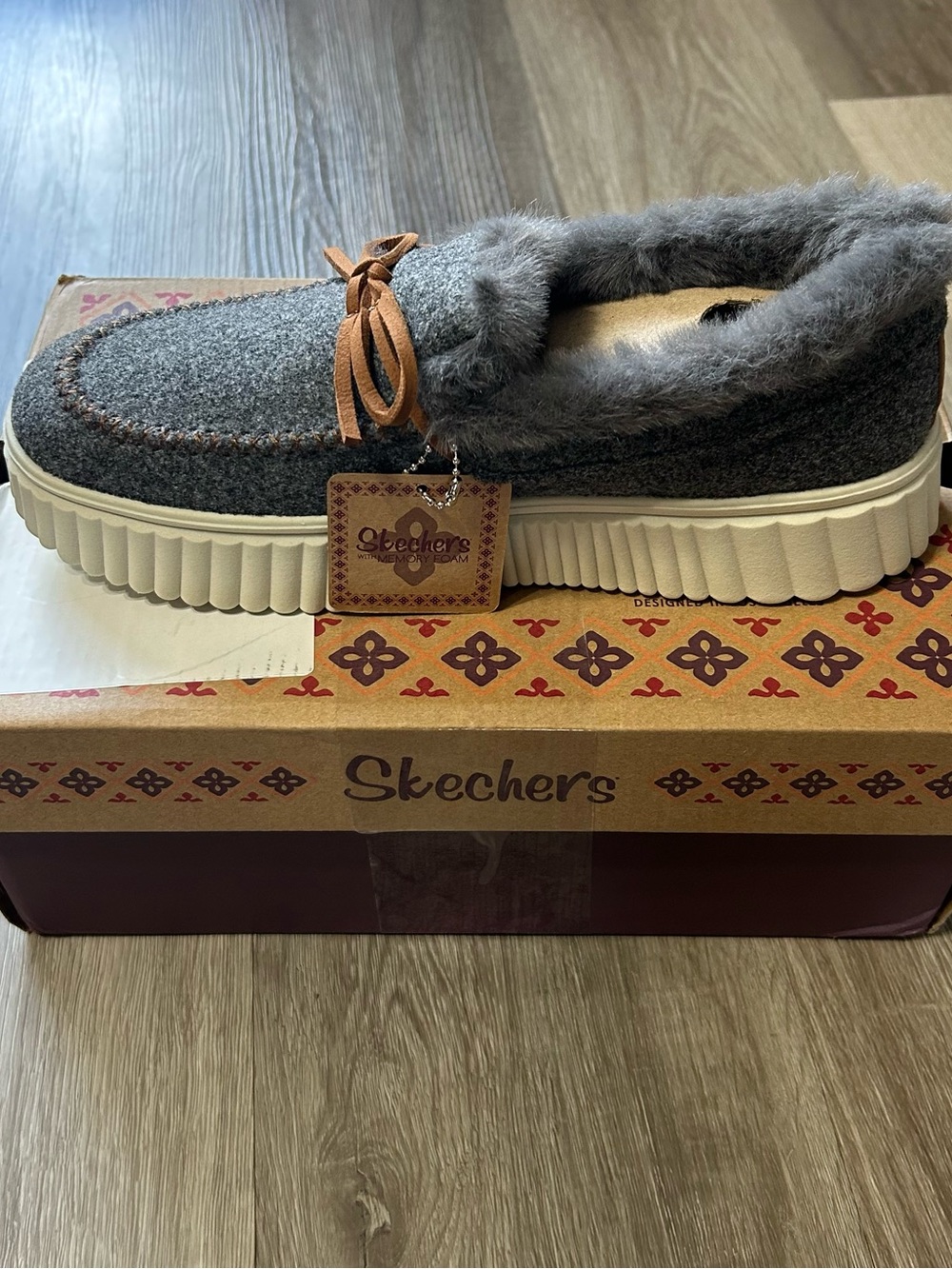 Skechers Charcoal Slip-On Platform Shoes Faux Fur Size 8.5